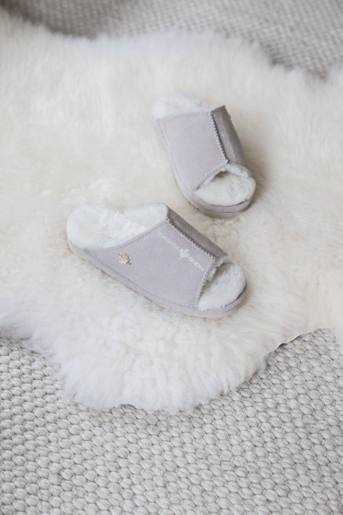 New Arrival: Kuschelige Canada Snow Schlupf-Finken aus Lammfell