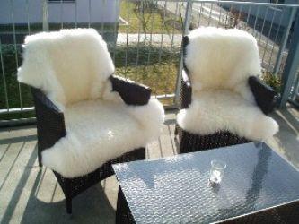 <b>Lammfelle auf die Terrasse</b>