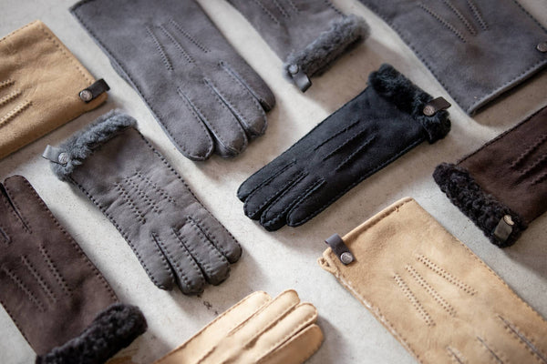 Damen-Wildlederhandschuhe von Van Buren mit echtem Lammfell-Futter